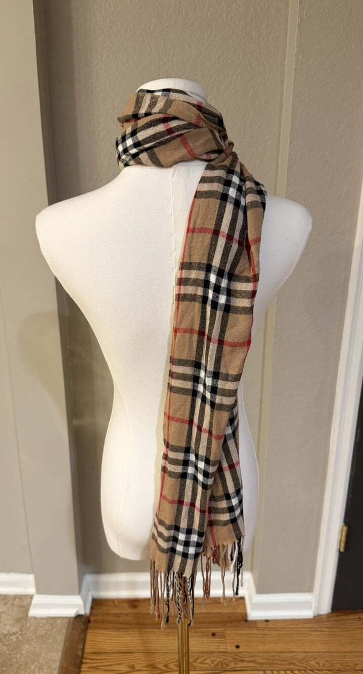 Burberry London Nova Check Plaid Lightweight Oversized Scarf Wrap 23x66 Fringe - Picture 11 of 12